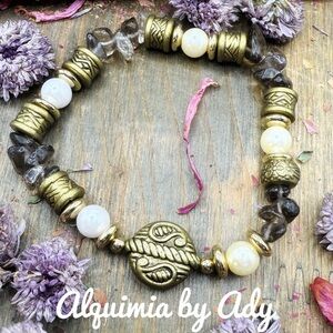 Alquimia Elegant Gold and White Bracelet with smoky quartz